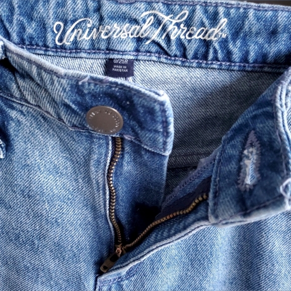 Universal Thread High Rise Wide Leg Raw Frayed Hem Light Wash Denim Crop Jeans - Picture 4 of 16